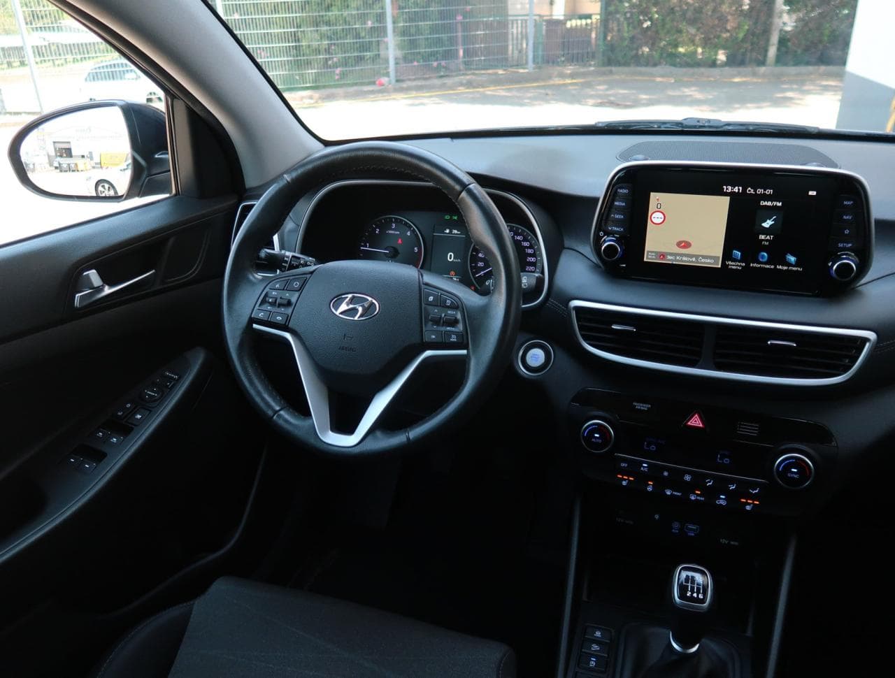 2020 Hyundai TUCSON - 16