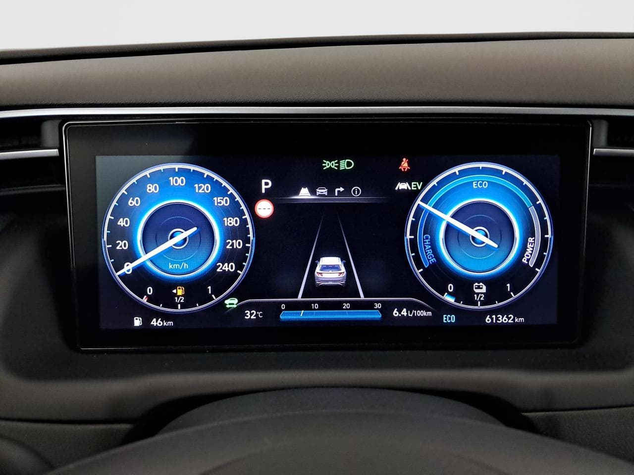 2022 Hyundai TUCSON - 32