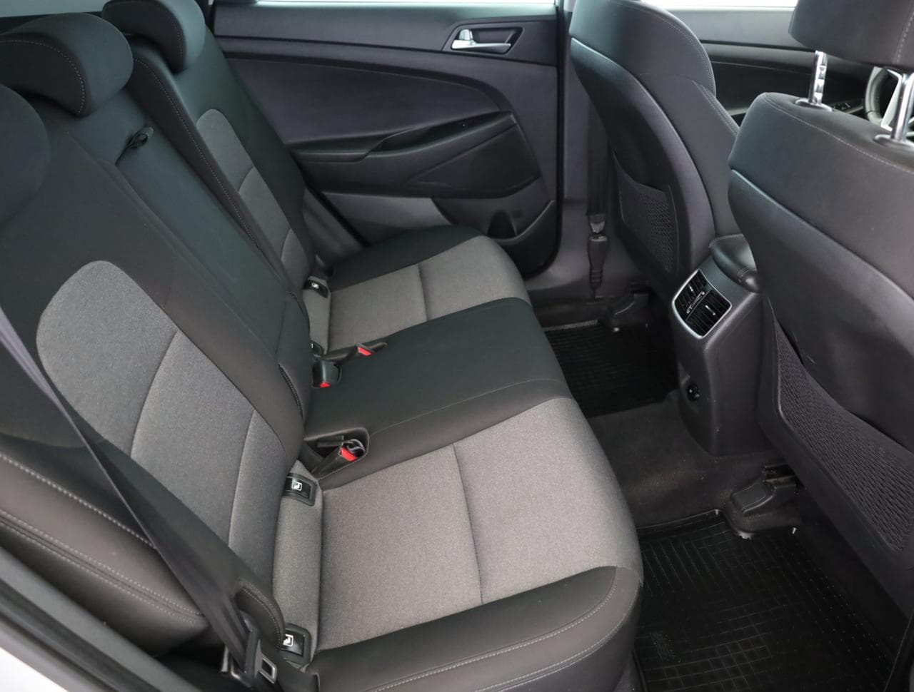 2020 Hyundai TUCSON - 19