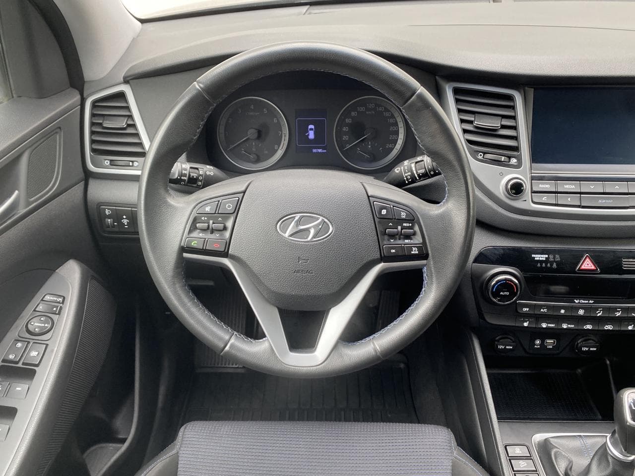 2017 Hyundai TUCSON - 19