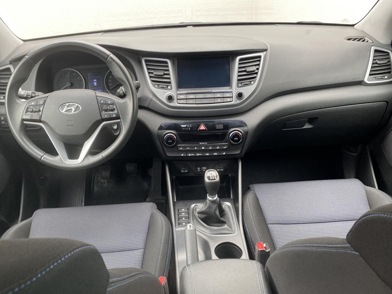 2017 Hyundai TUCSON - 13