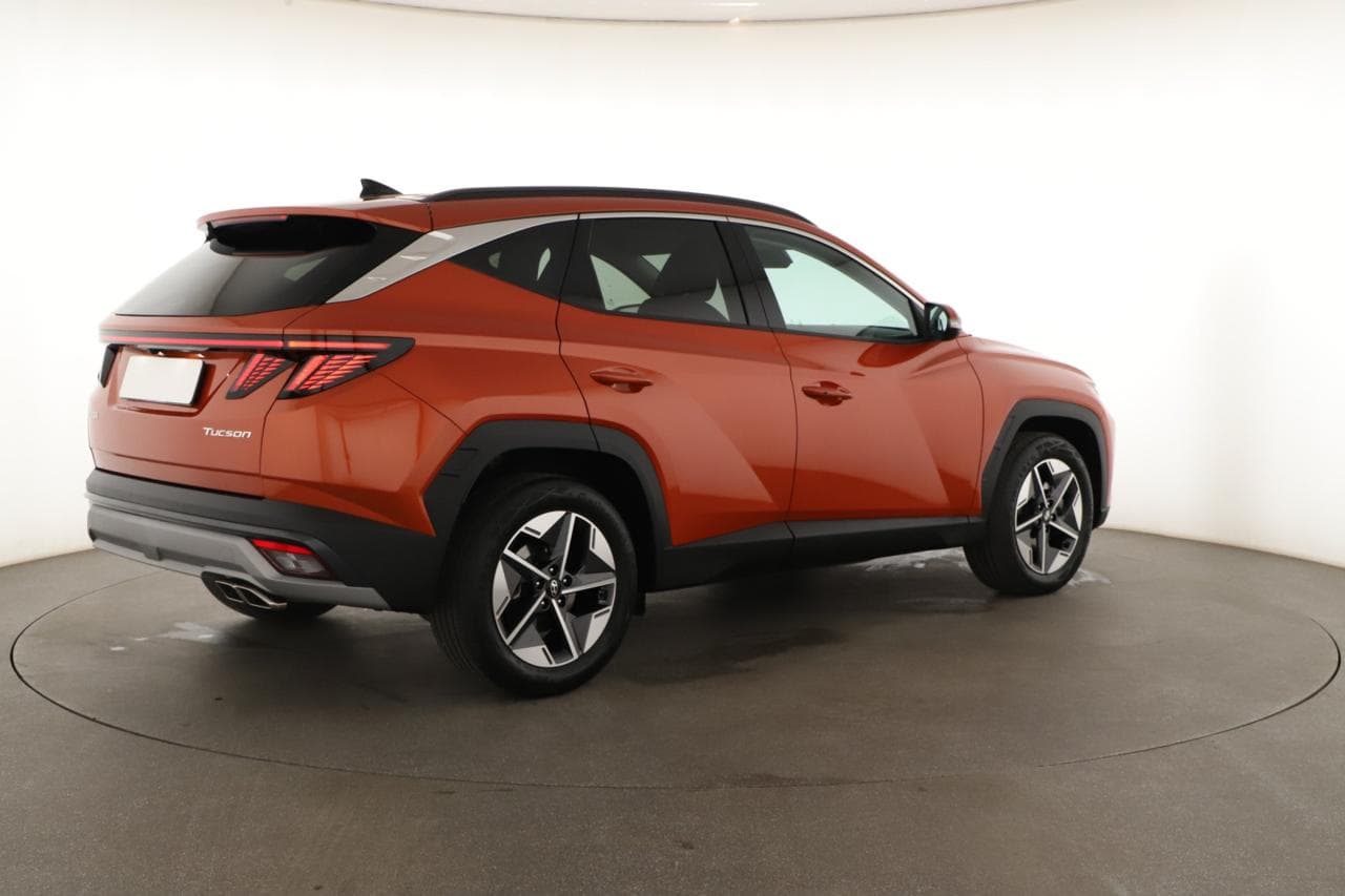 2025 Hyundai TUCSON - 9