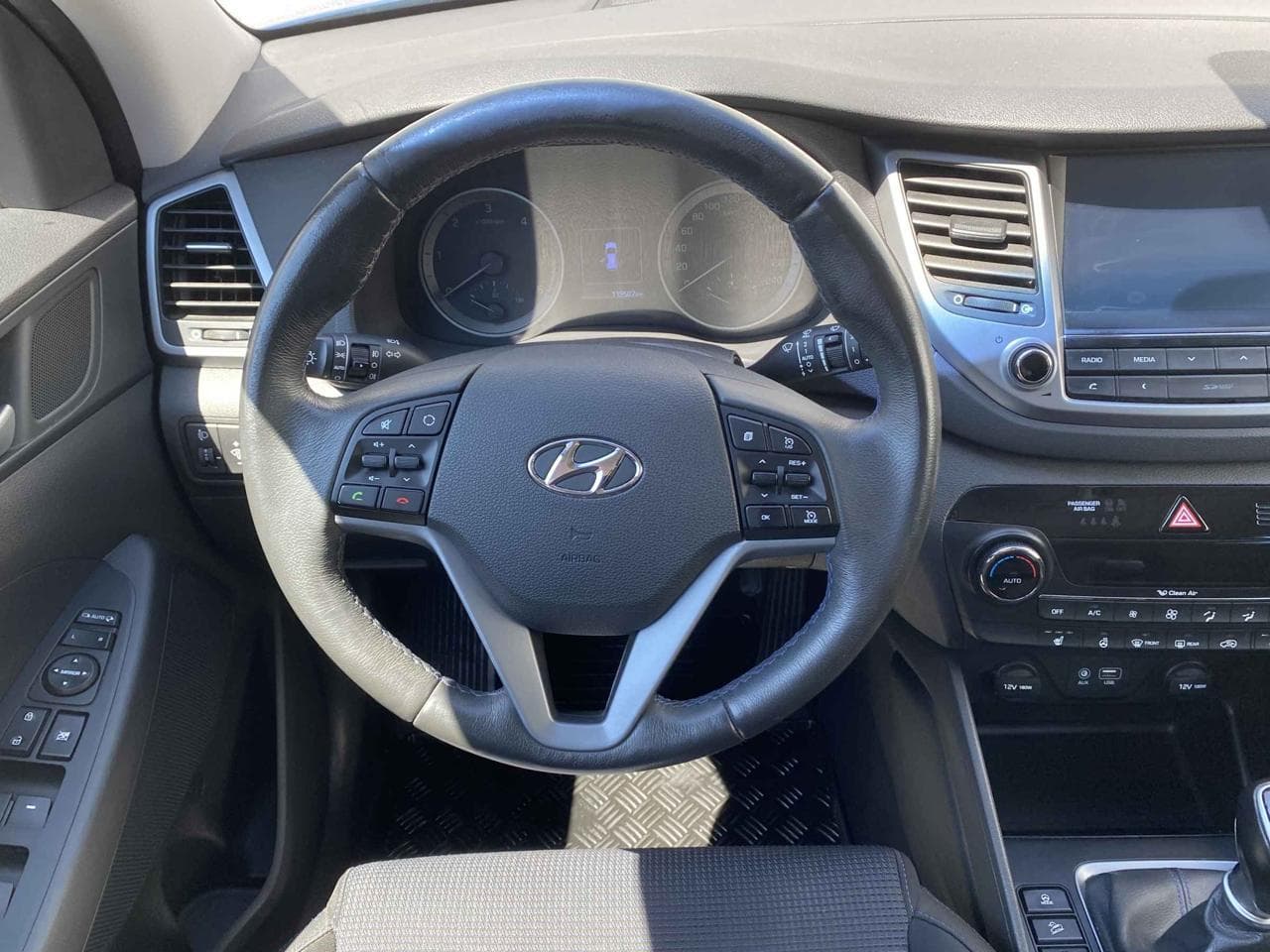 2016 Hyundai TUCSON - 16