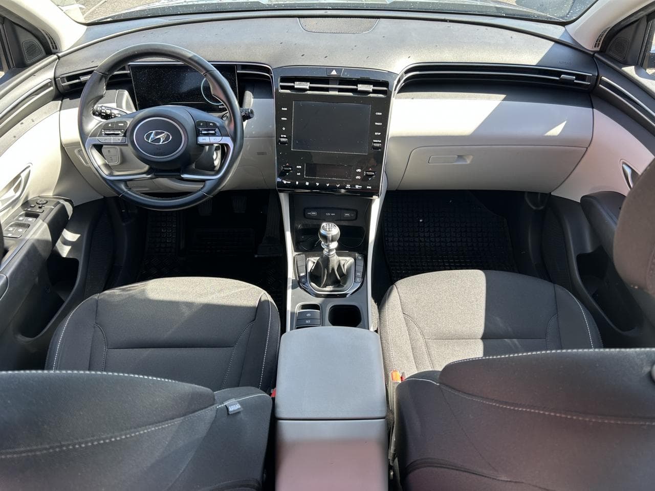 2022 Hyundai TUCSON - 13
