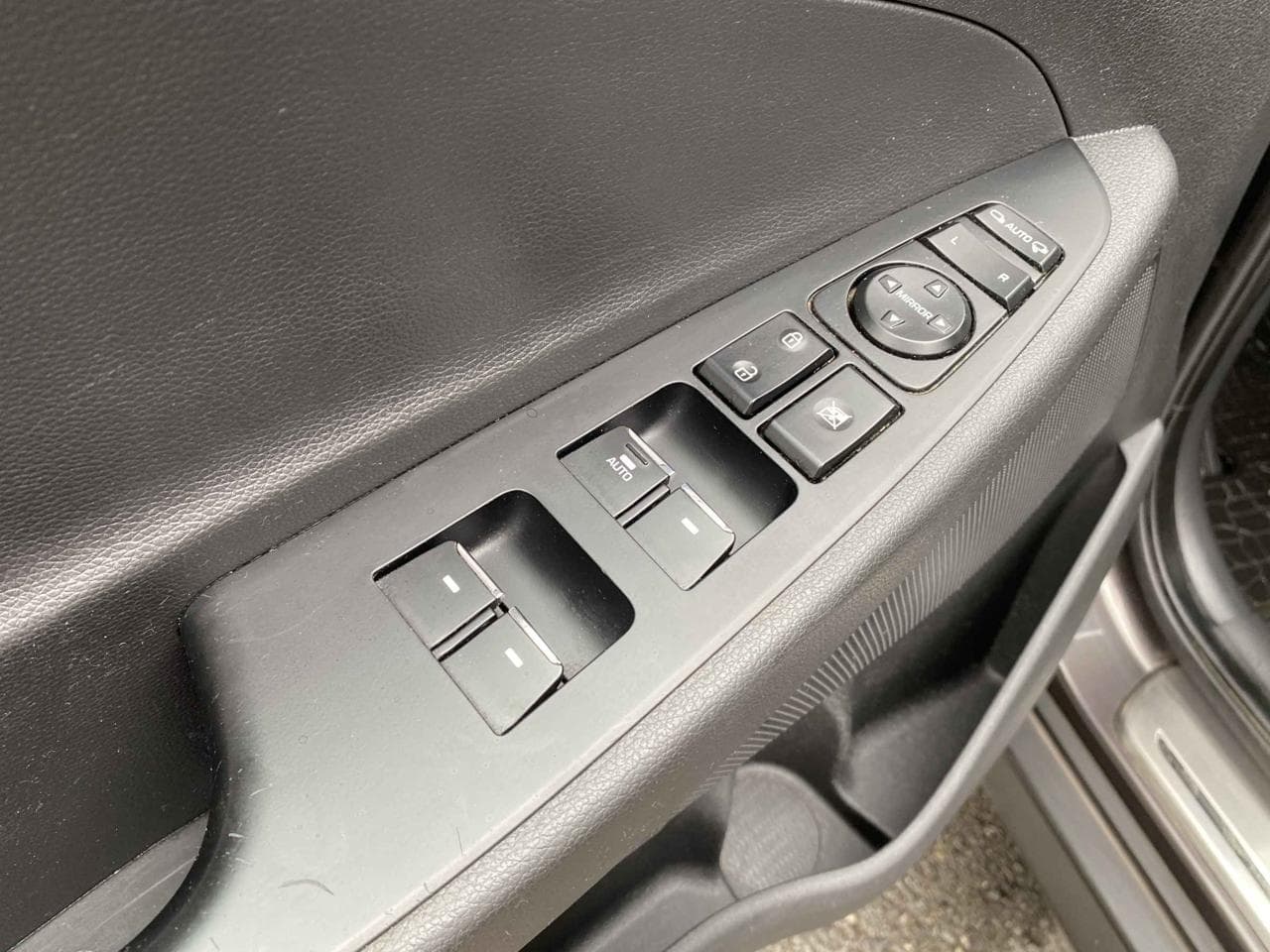 2017 Hyundai TUCSON - 24