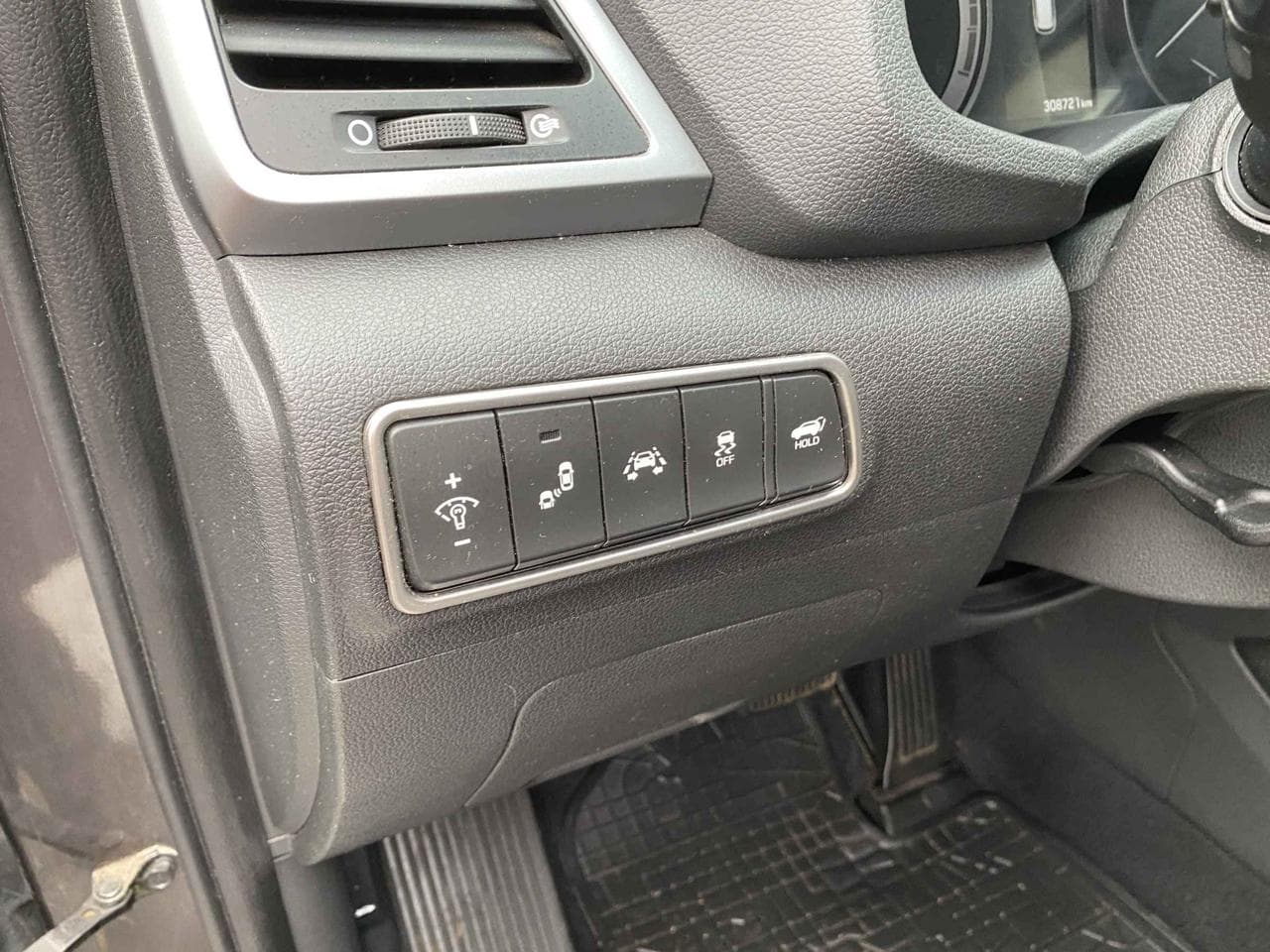 2017 Hyundai TUCSON - 28