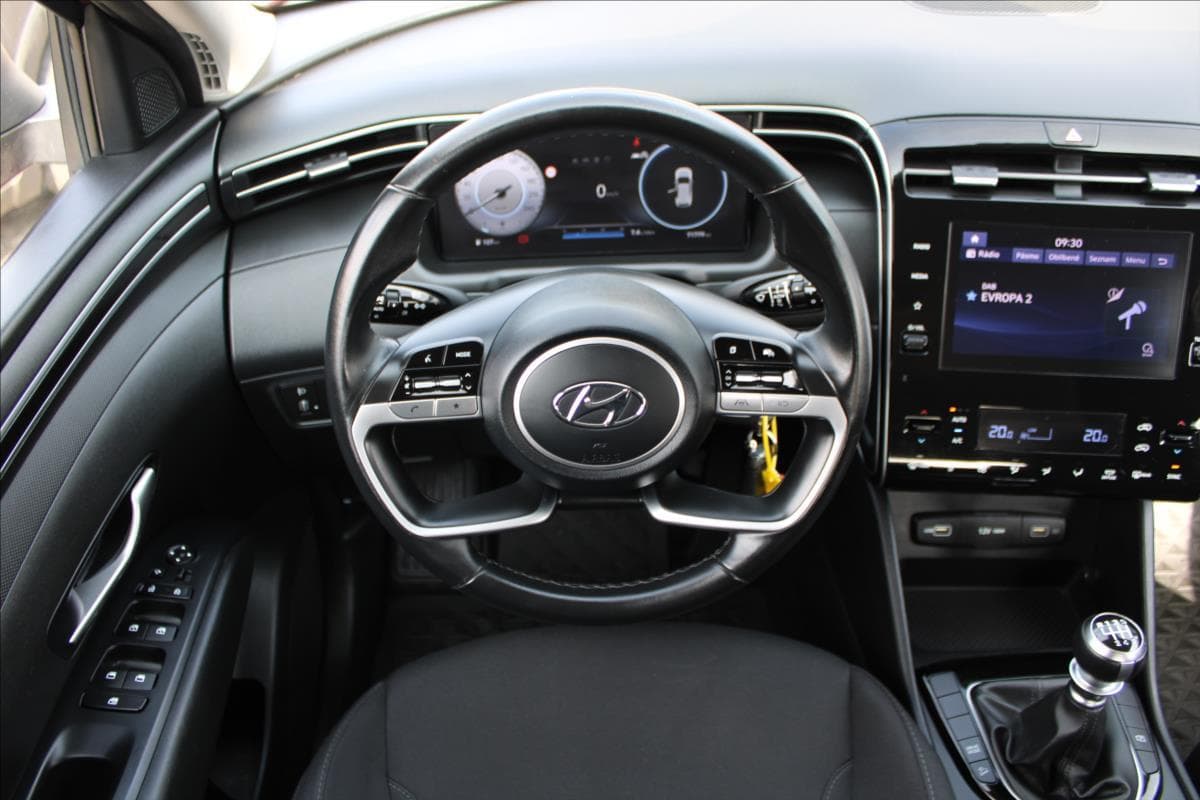 2022 Hyundai TUCSON - 11