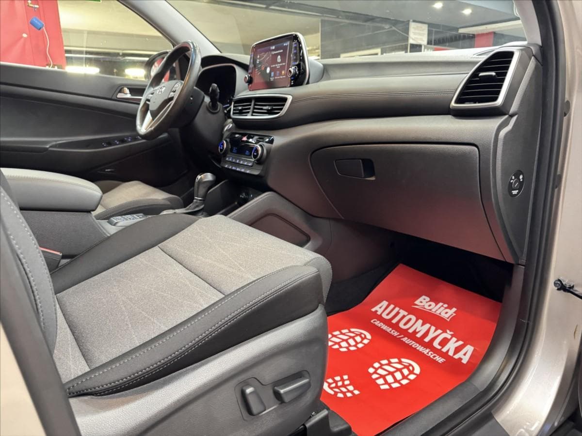 2019 Hyundai TUCSON - 12