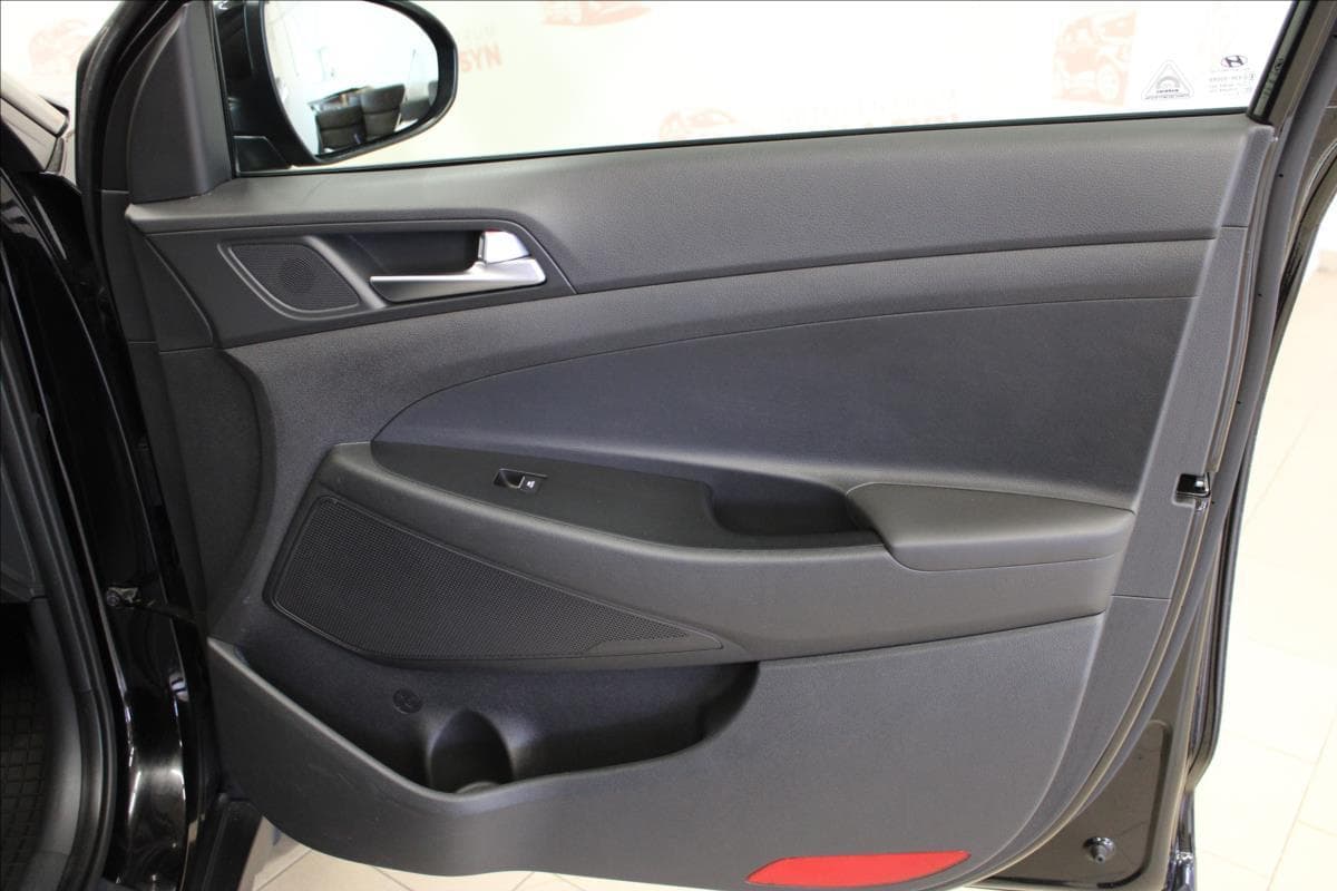 2020 Hyundai TUCSON - 12
