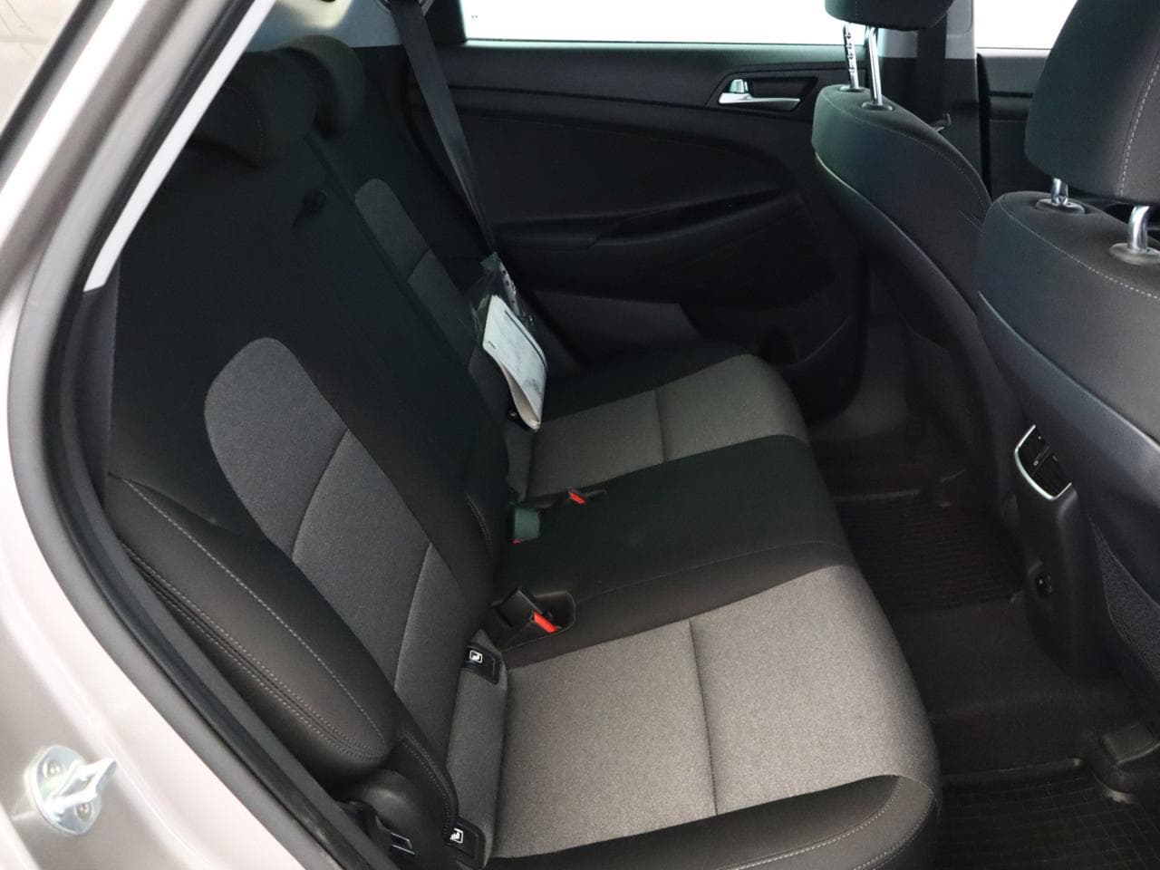 2020 Hyundai TUCSON - 19