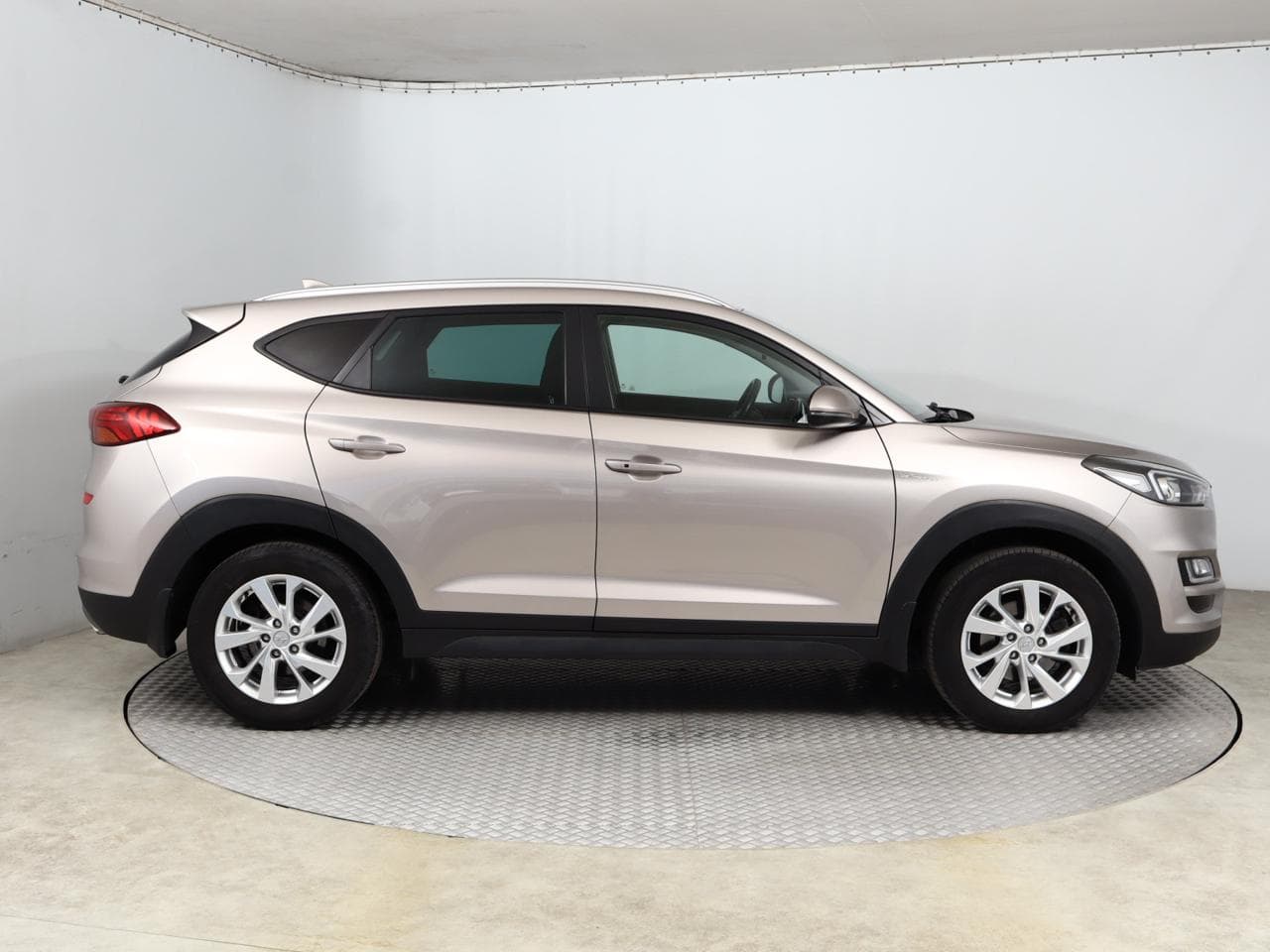 2020 Hyundai TUCSON - 13