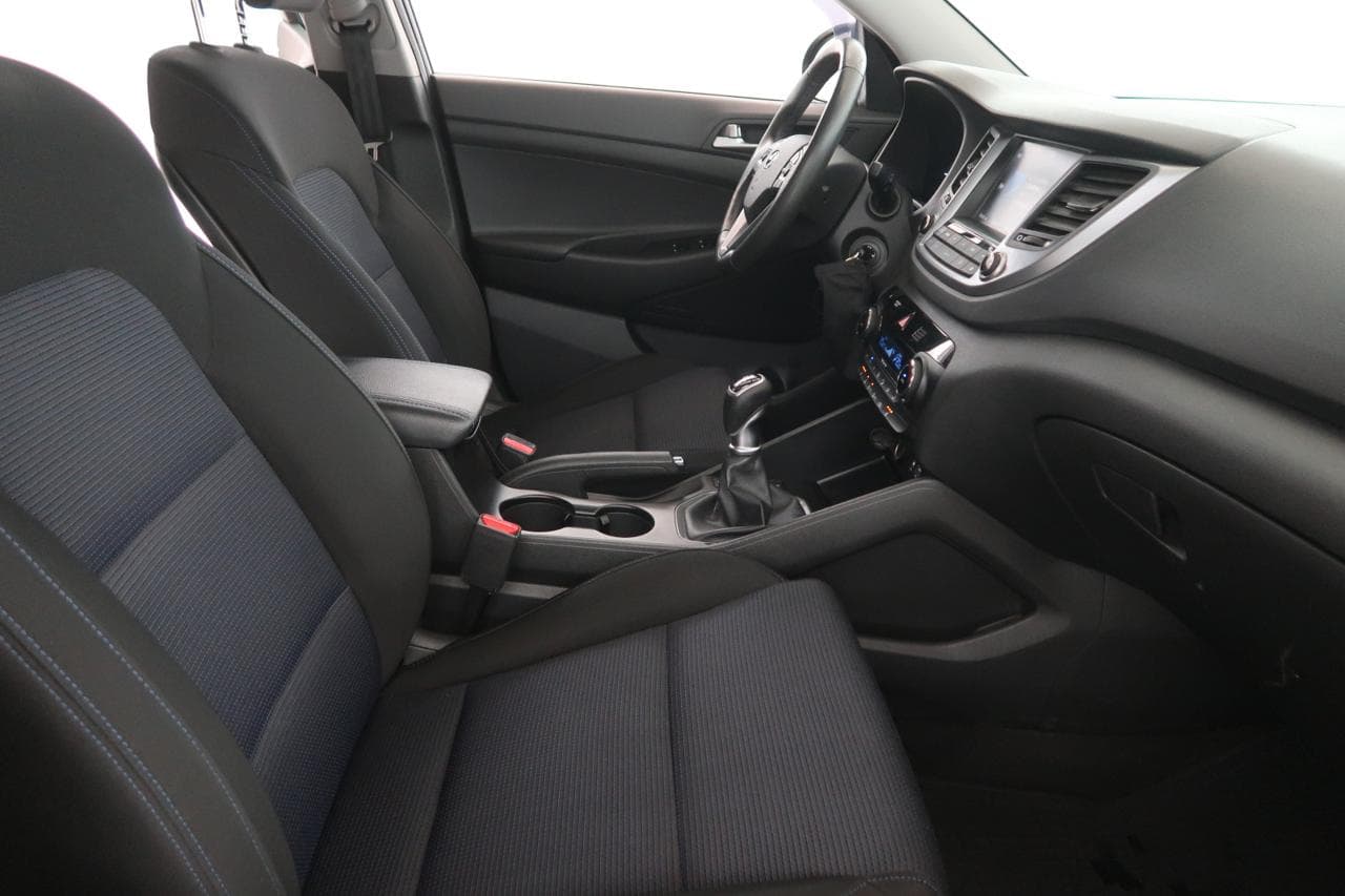 2016 Hyundai TUCSON - 23