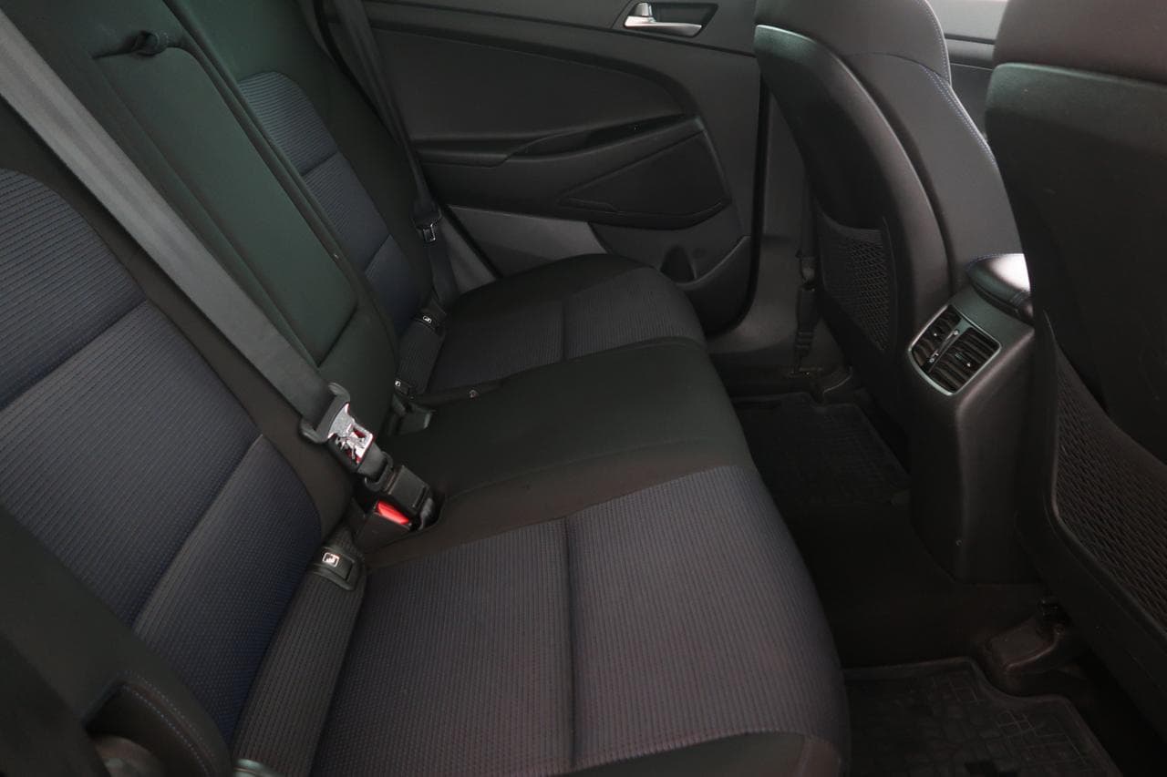 2016 Hyundai TUCSON - 25