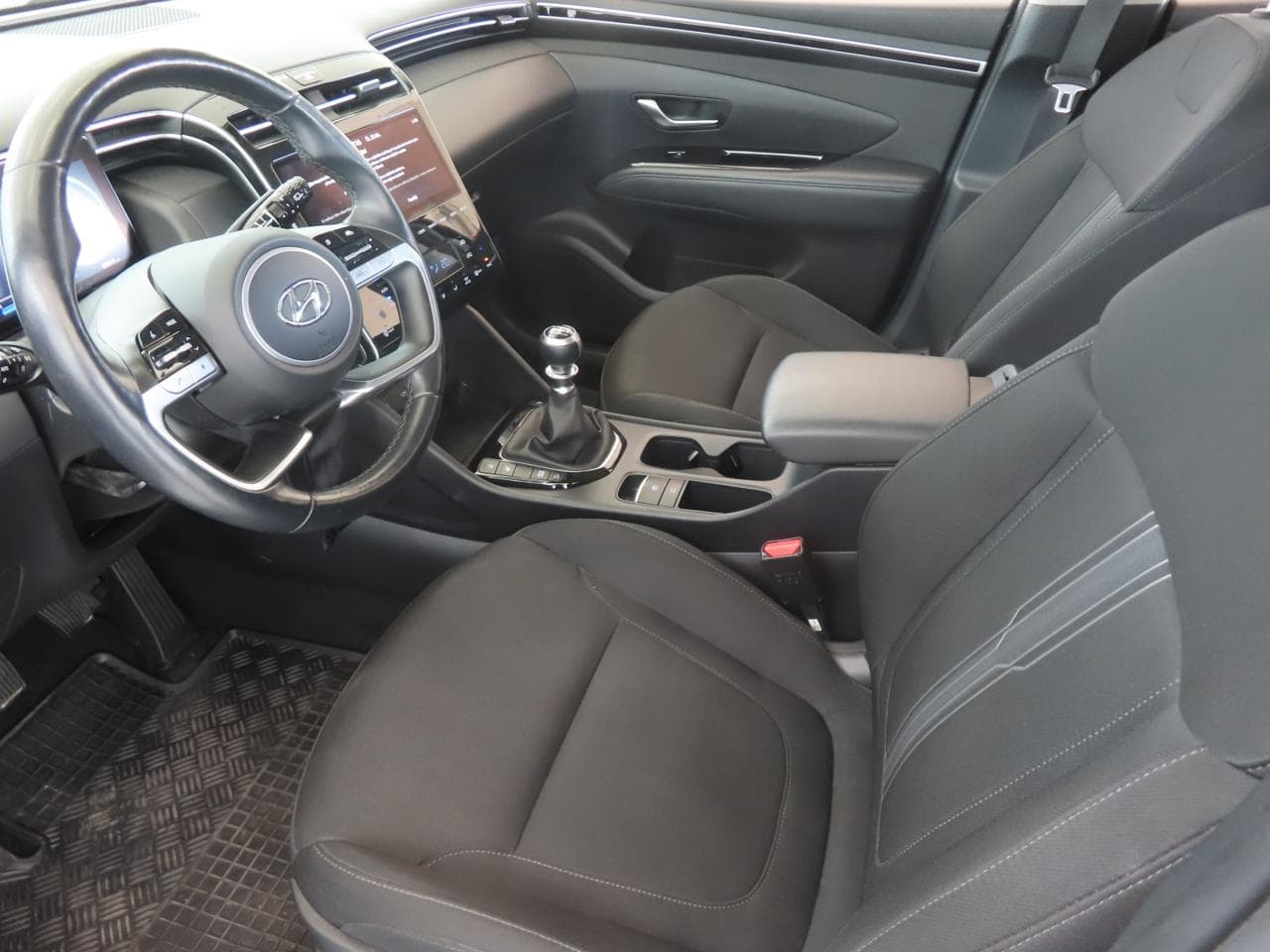 2021 Hyundai TUCSON - 16