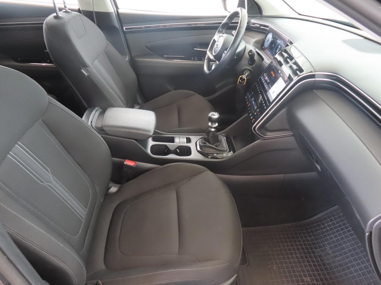 2021 Hyundai TUCSON - 12