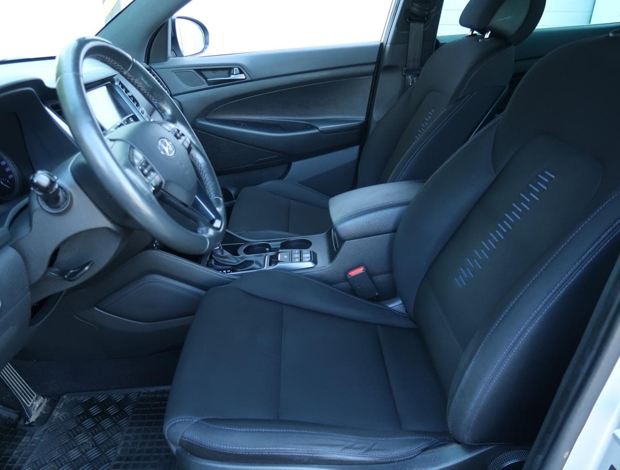 2018 Hyundai TUCSON - 16