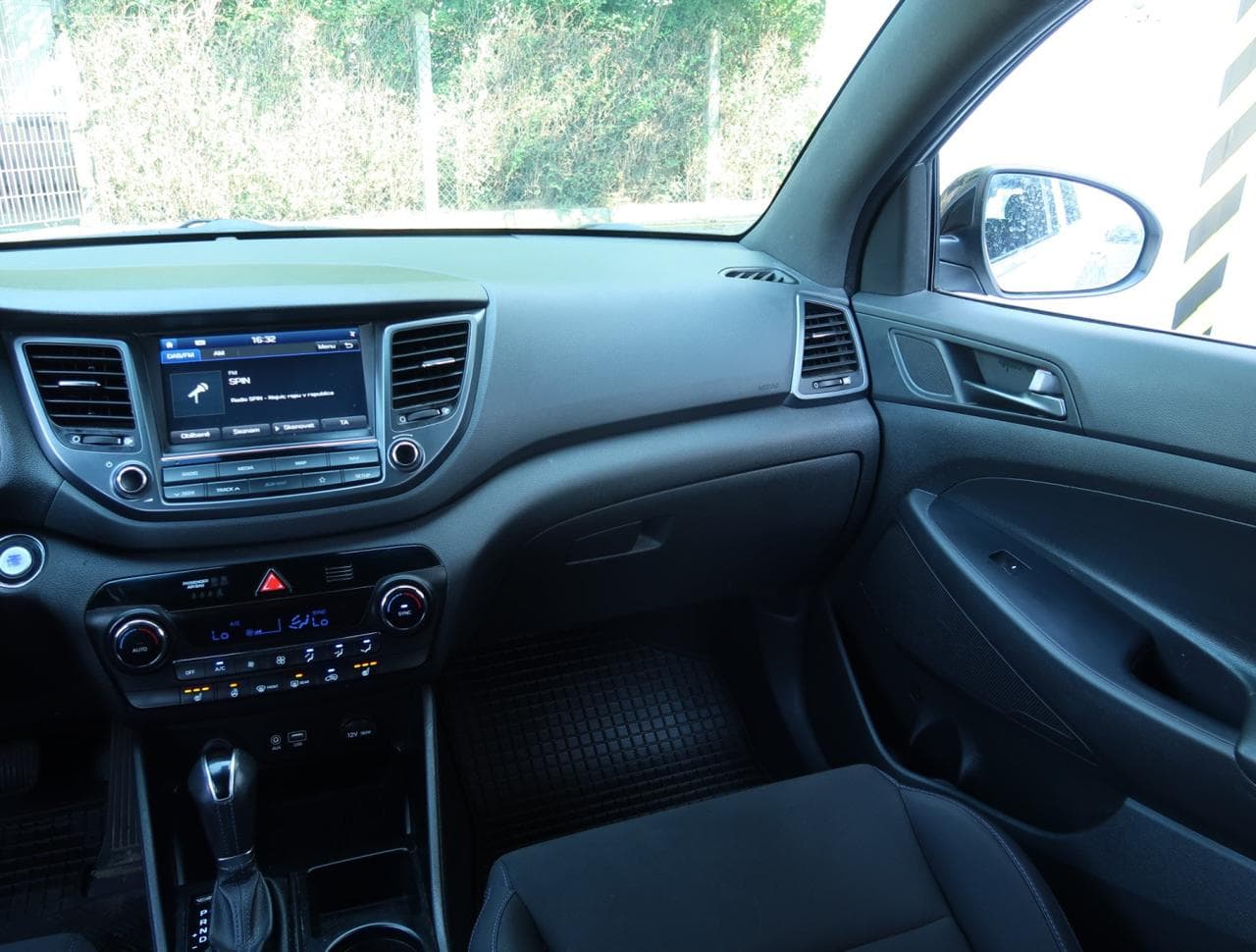 2018 Hyundai TUCSON - 11