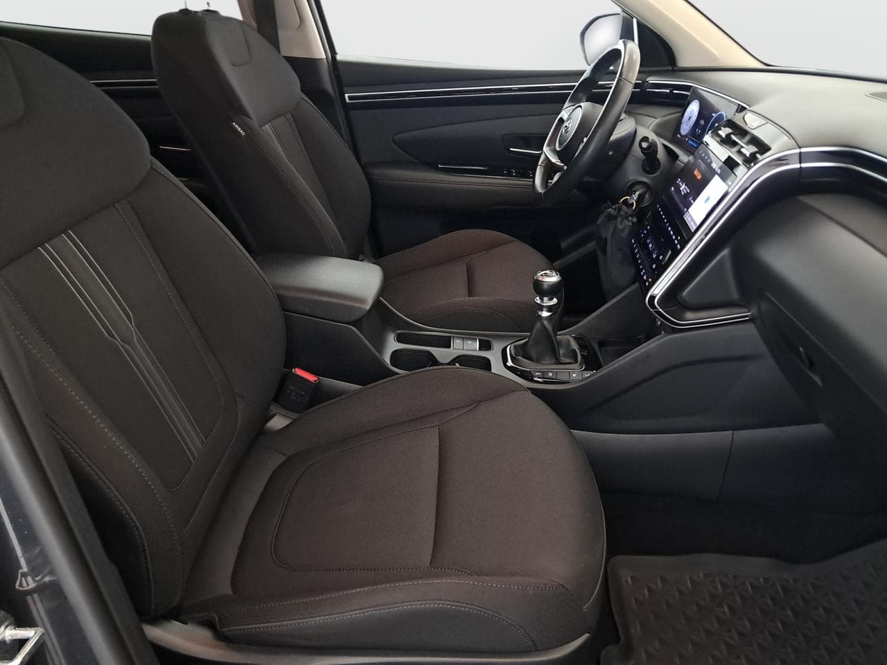 2022 Hyundai TUCSON - 19