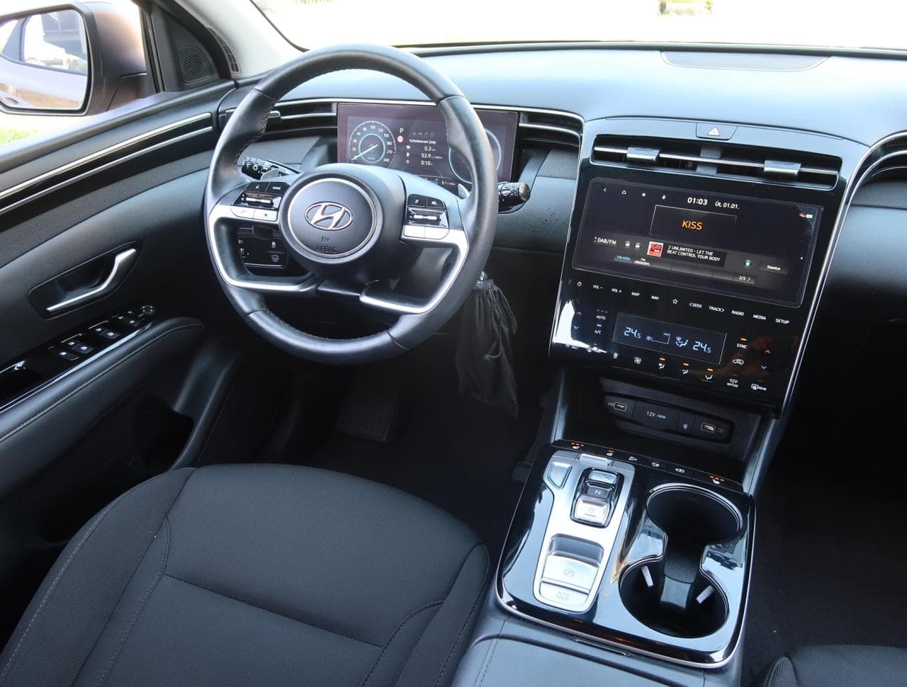 2022 Hyundai TUCSON - 17