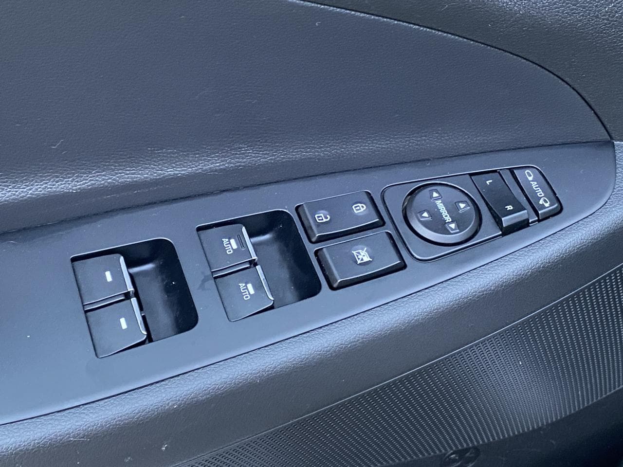 2020 Hyundai TUCSON - 17