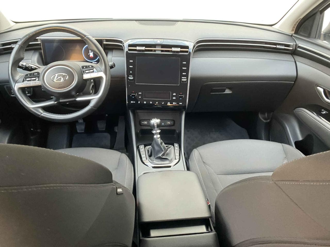 2023 Hyundai TUCSON - 11