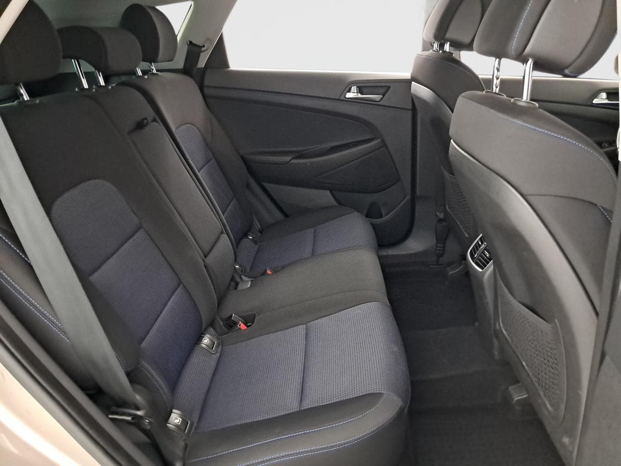 2016 Hyundai TUCSON - 19