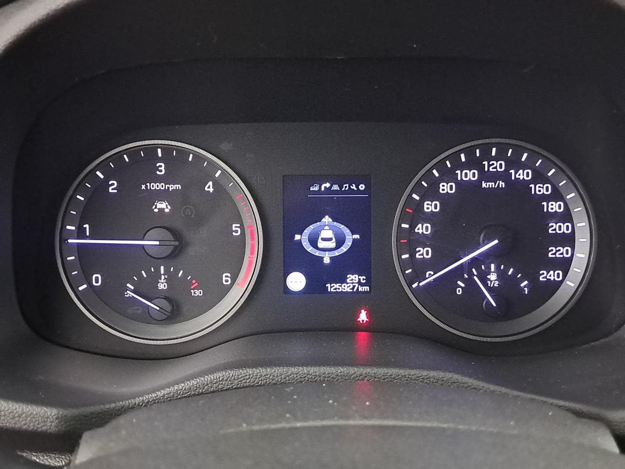 2016 Hyundai TUCSON - 27