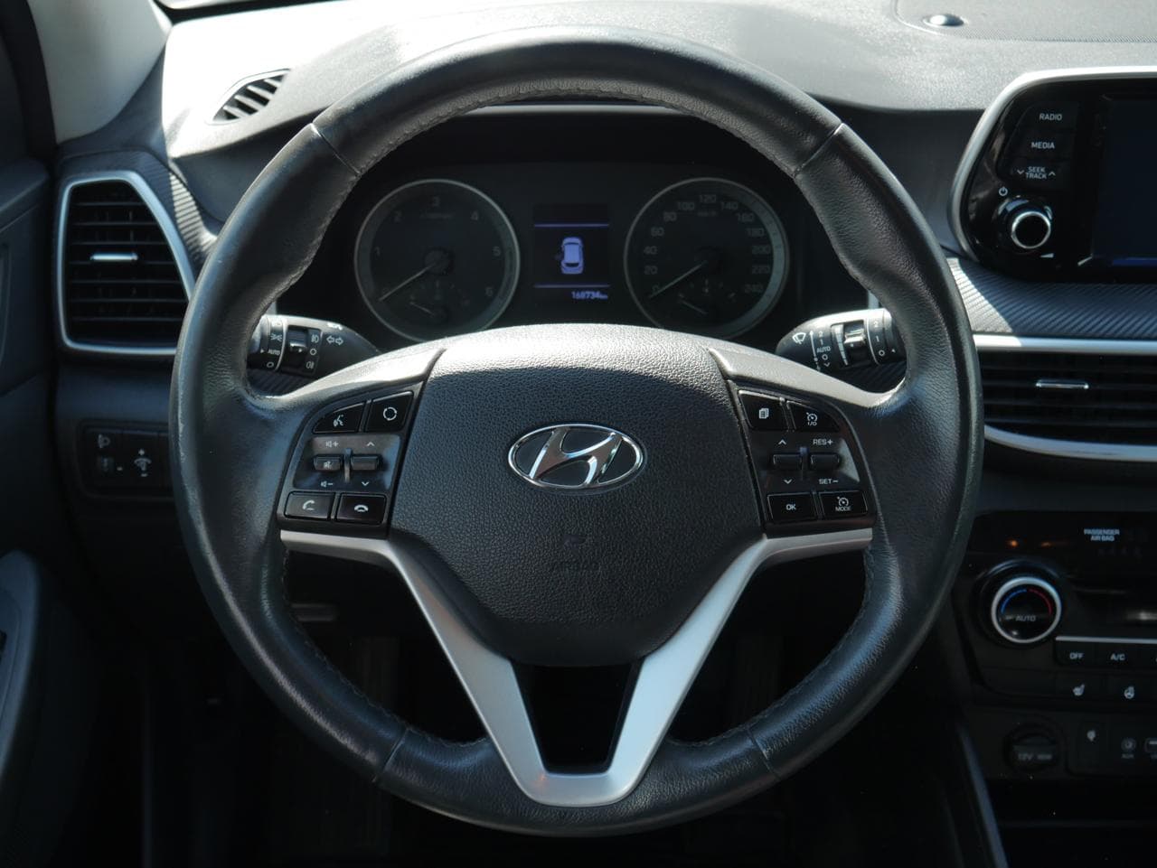 2020 Hyundai TUCSON - 11