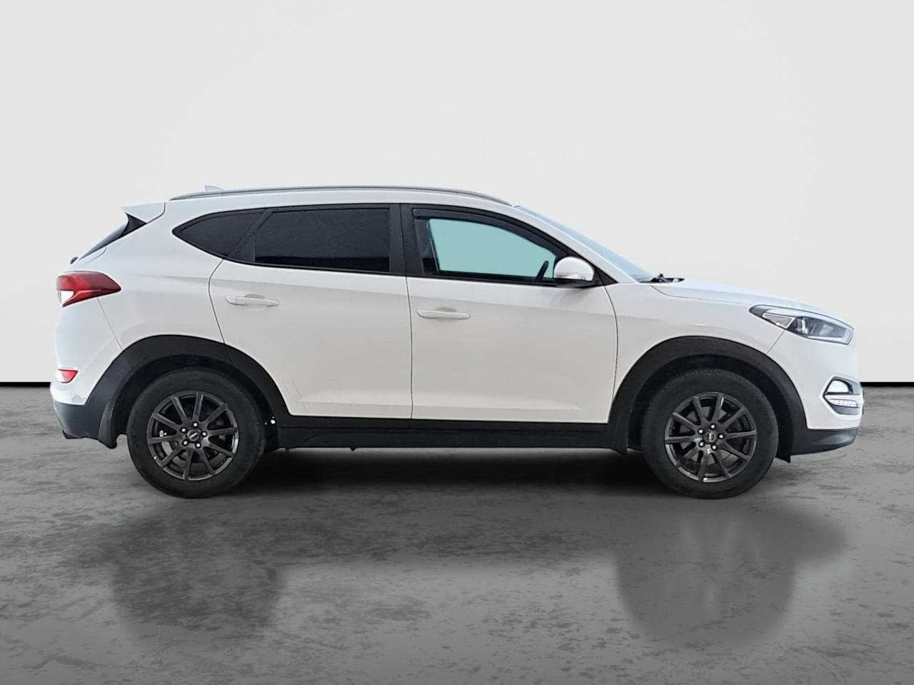 2016 Hyundai TUCSON - 8