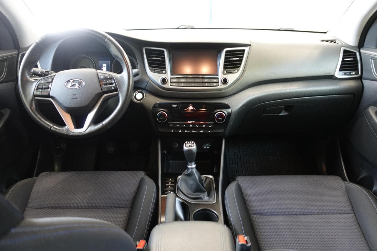 2016 Hyundai TUCSON - 8