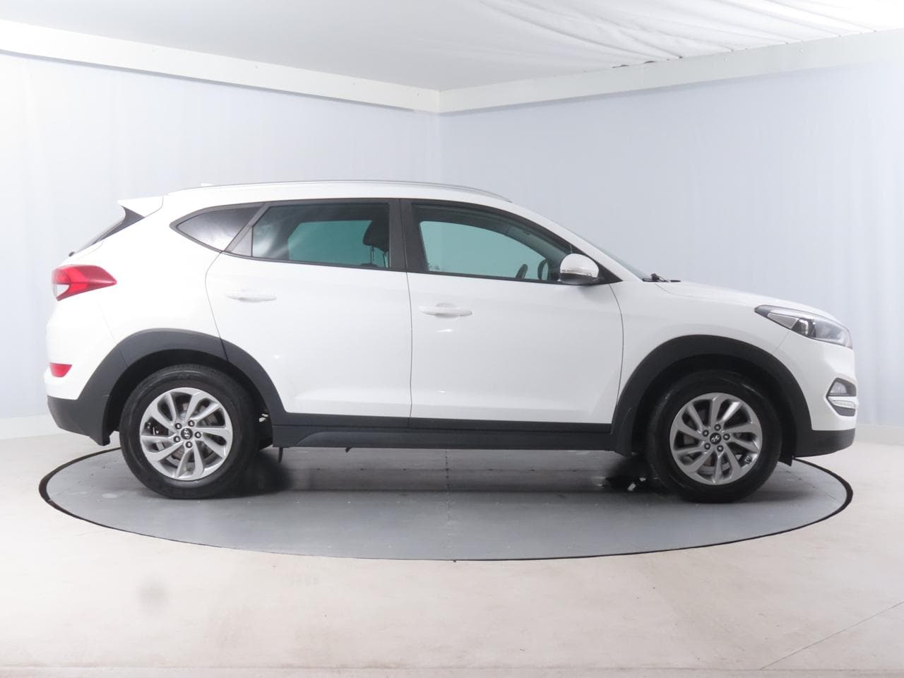 2017 Hyundai TUCSON - 8