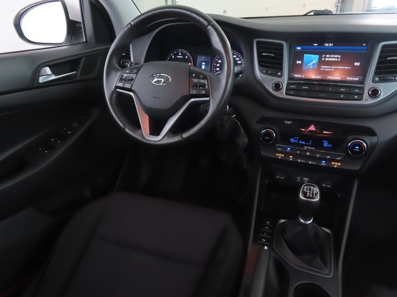 2017 Hyundai TUCSON - 9