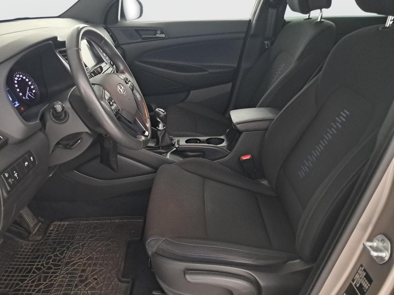 2018 Hyundai TUCSON - 16