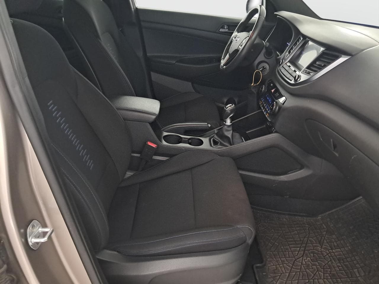 2018 Hyundai TUCSON - 12