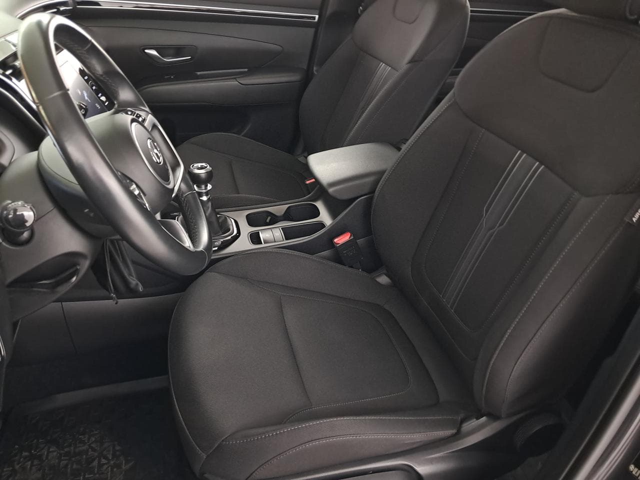 2022 Hyundai TUCSON - 16