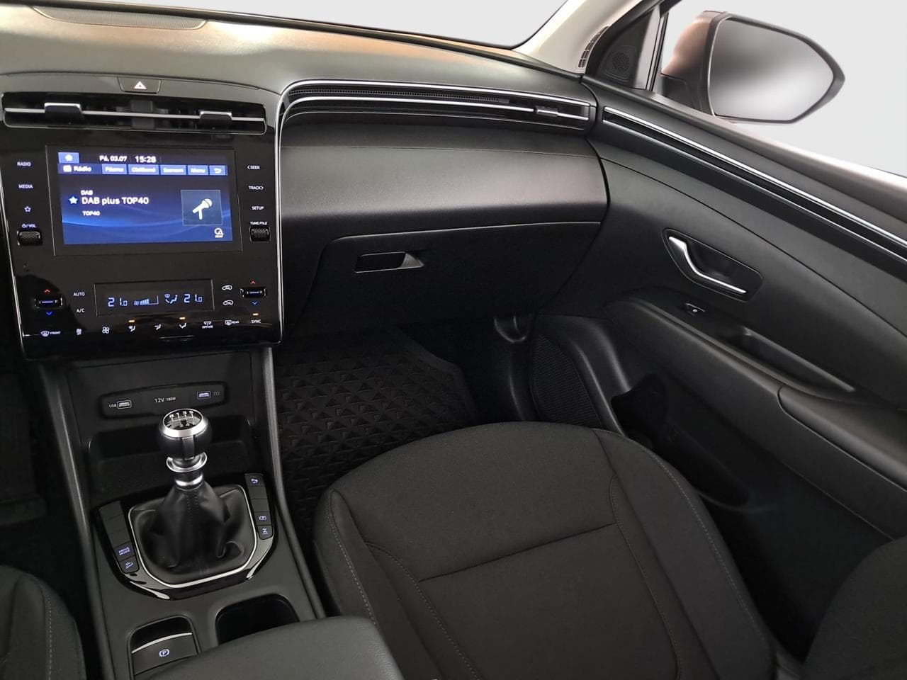 2022 Hyundai TUCSON - 11