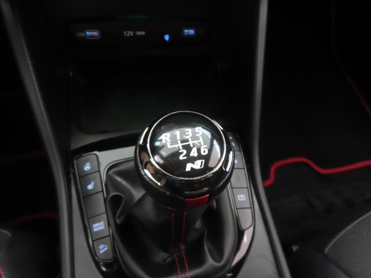 2022 Hyundai TUCSON - 19