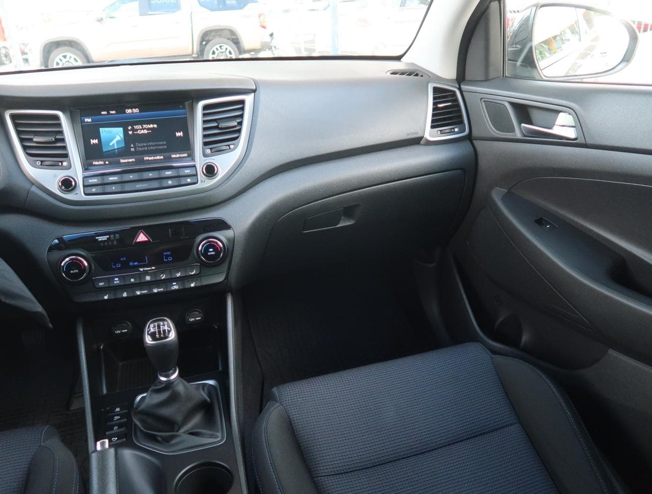 2016 Hyundai TUCSON - 11