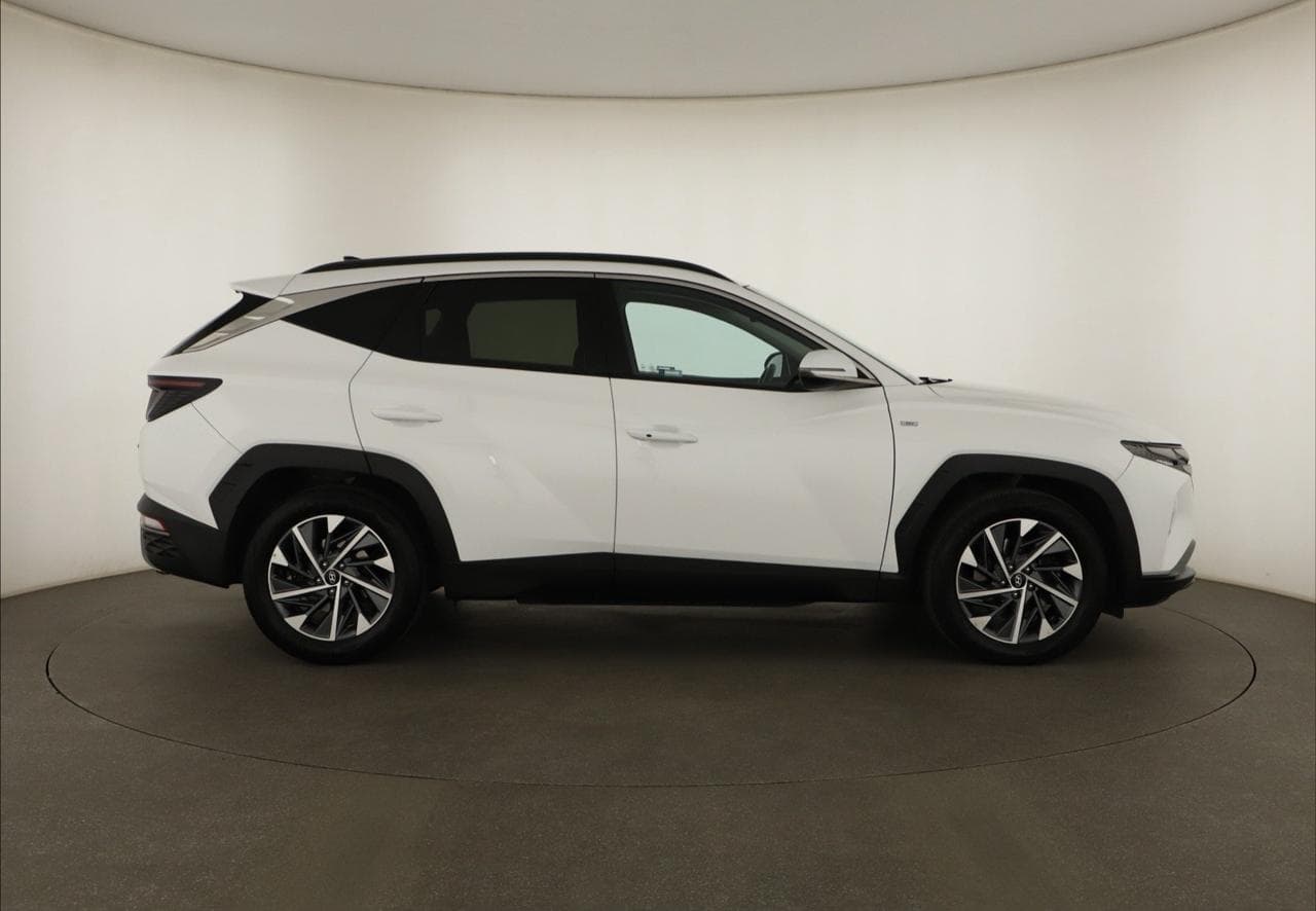 2023 Hyundai TUCSON - 8
