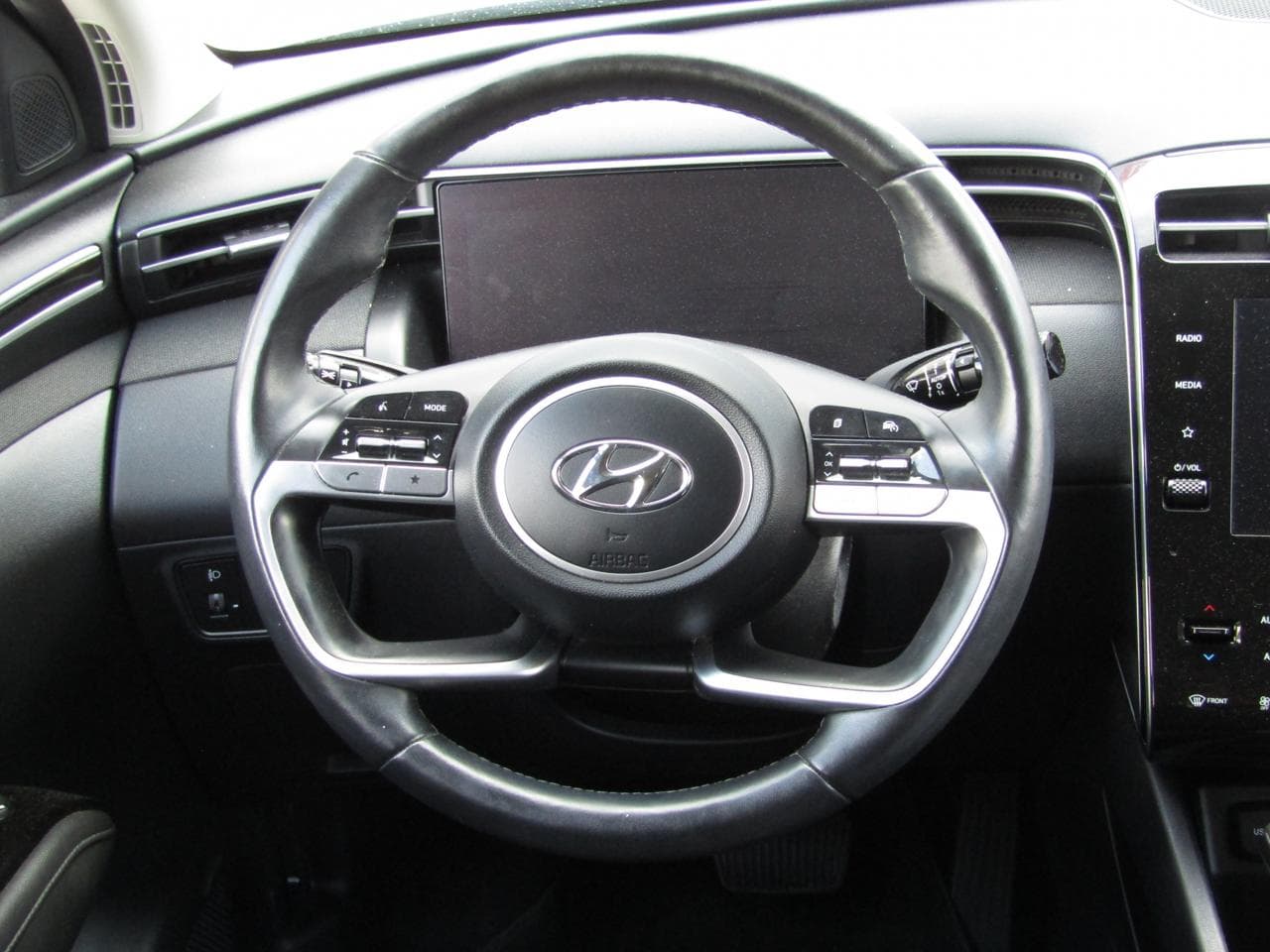 2022 Hyundai TUCSON - 15
