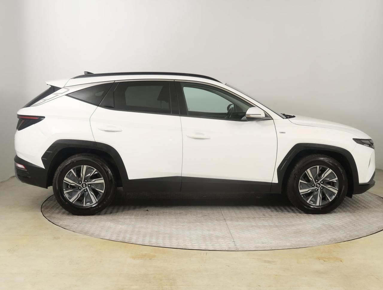 2021 Hyundai TUCSON - 8
