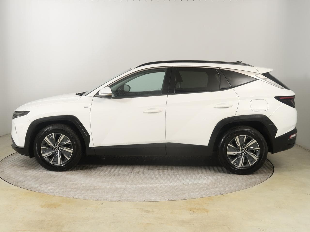 2021 Hyundai TUCSON - 4