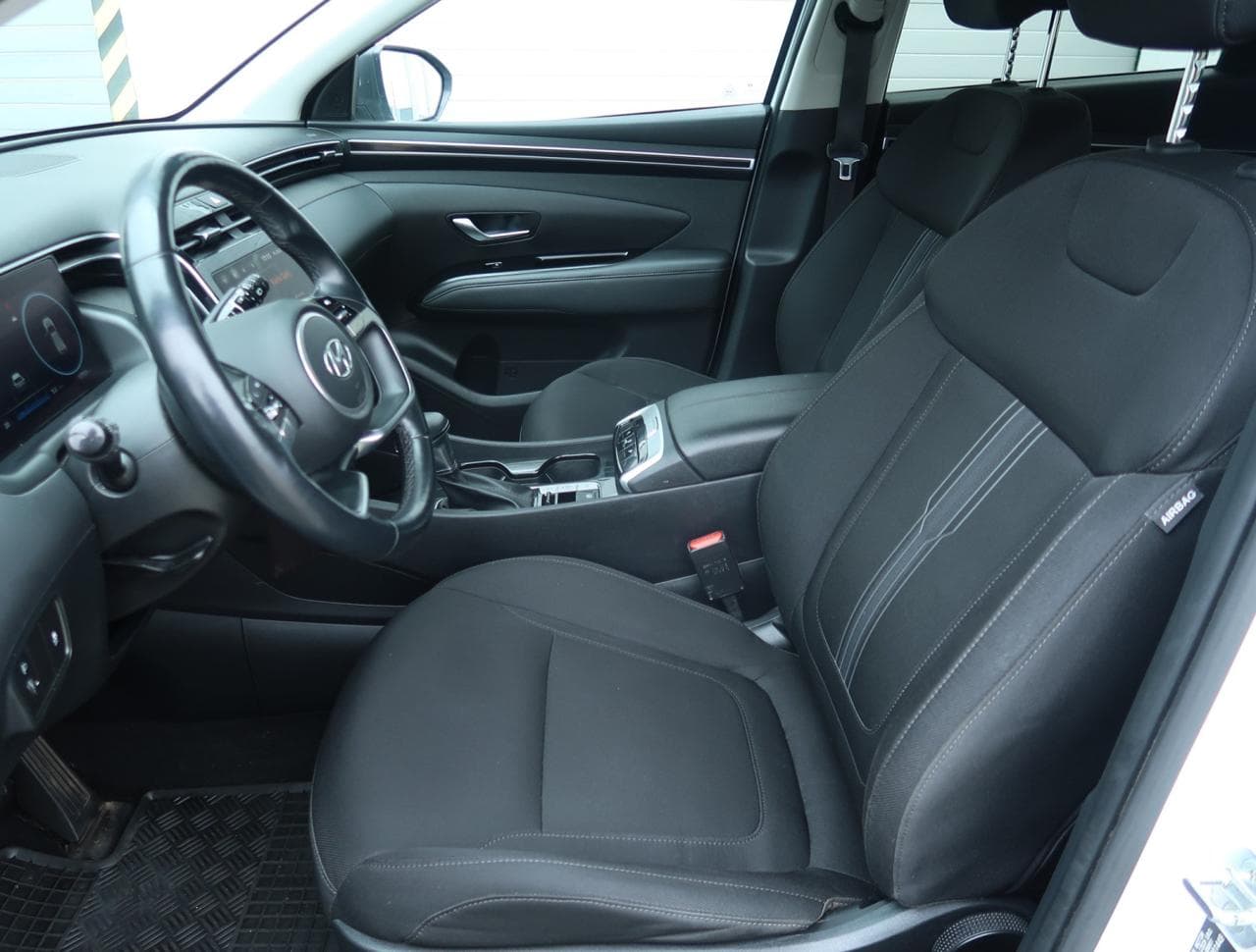 2021 Hyundai TUCSON - 16