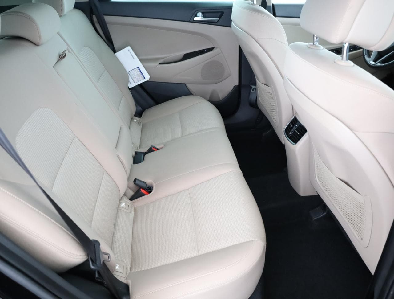2017 Hyundai TUCSON - 11