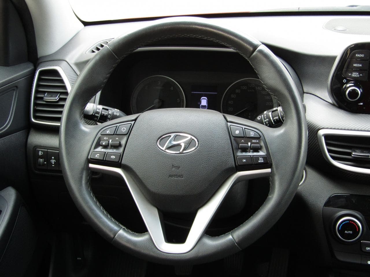 2020 Hyundai TUCSON - 13