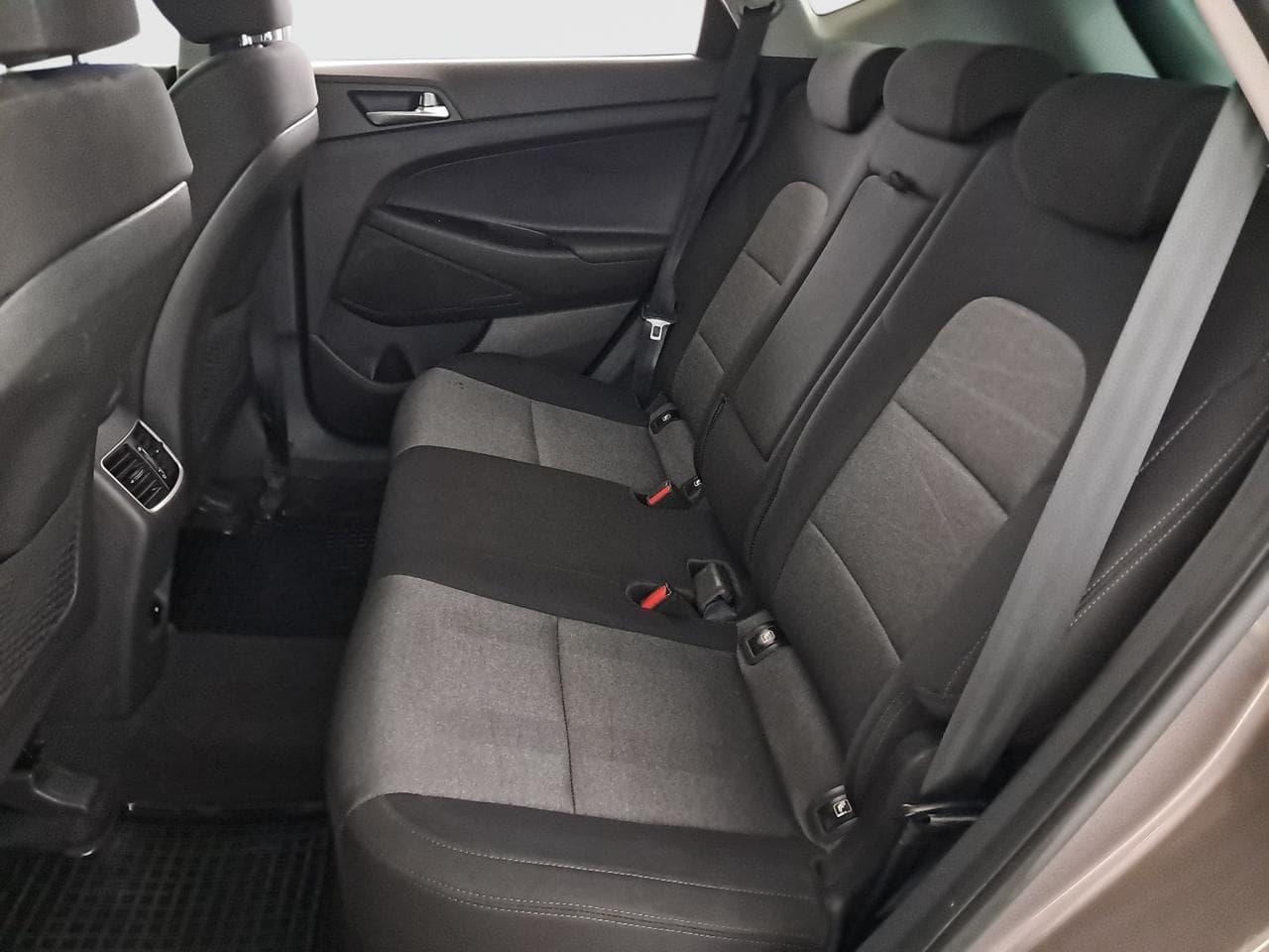 2020 Hyundai TUCSON - 15