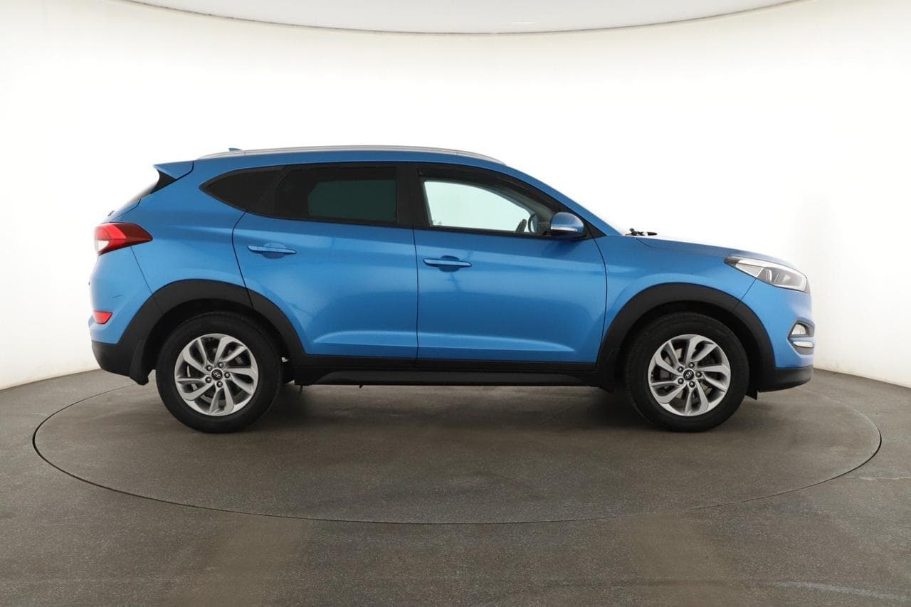 2016 Hyundai TUCSON - 8