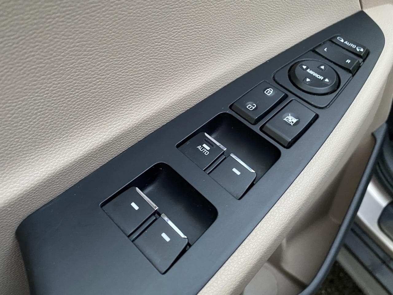 2017 Hyundai TUCSON - 13