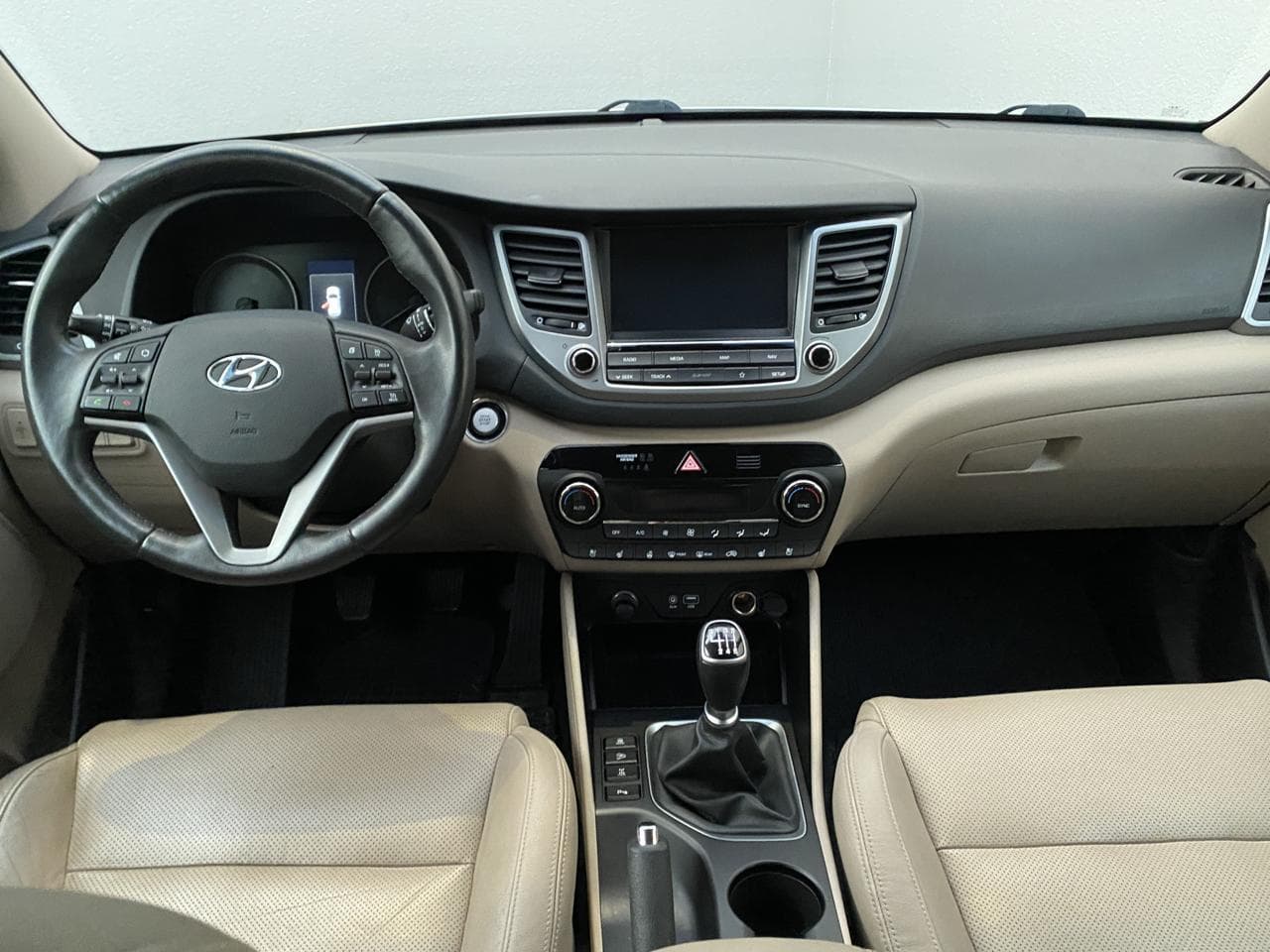 2017 Hyundai TUCSON - 8