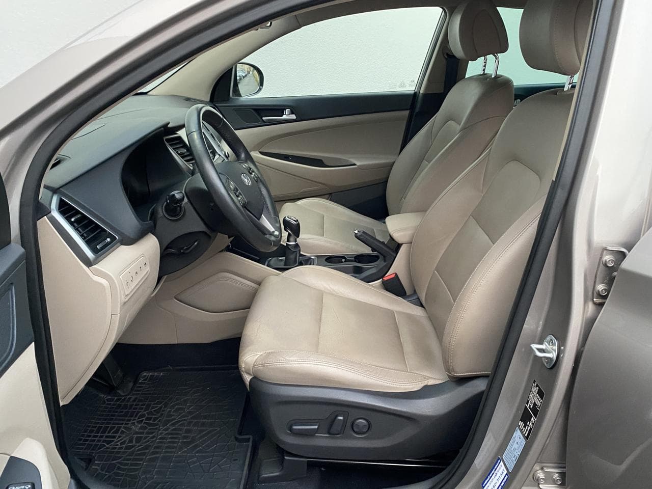 2017 Hyundai TUCSON - 9